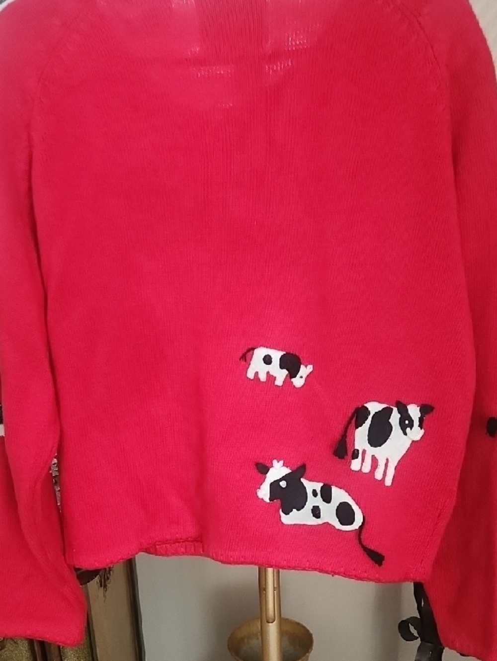 Michael Simon Red Knit Label Detail - Picture 8 of 8